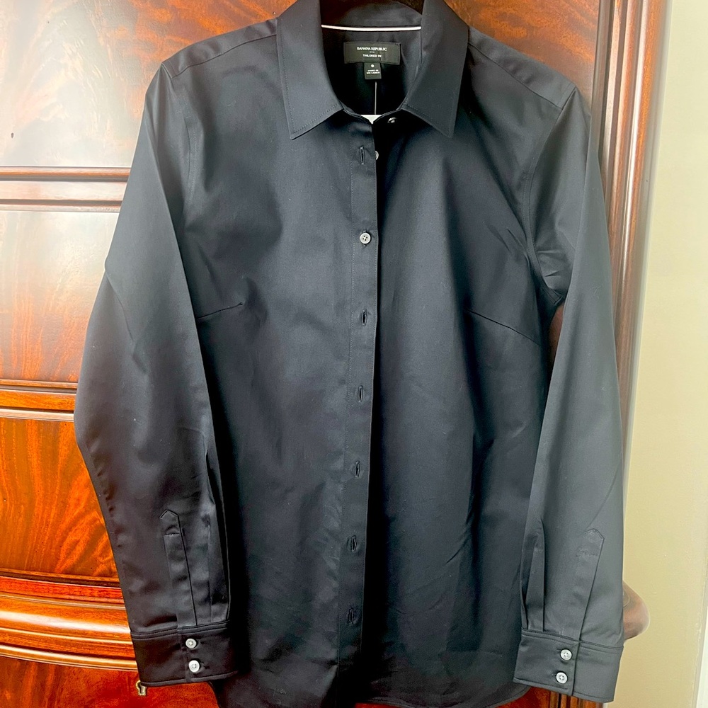 NWT Banana Republic Ladies Button Down Shirt